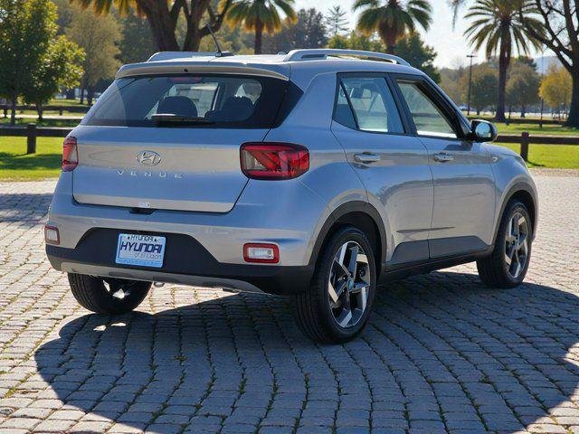 New 2026 Silver Hyundai SEL image 5
