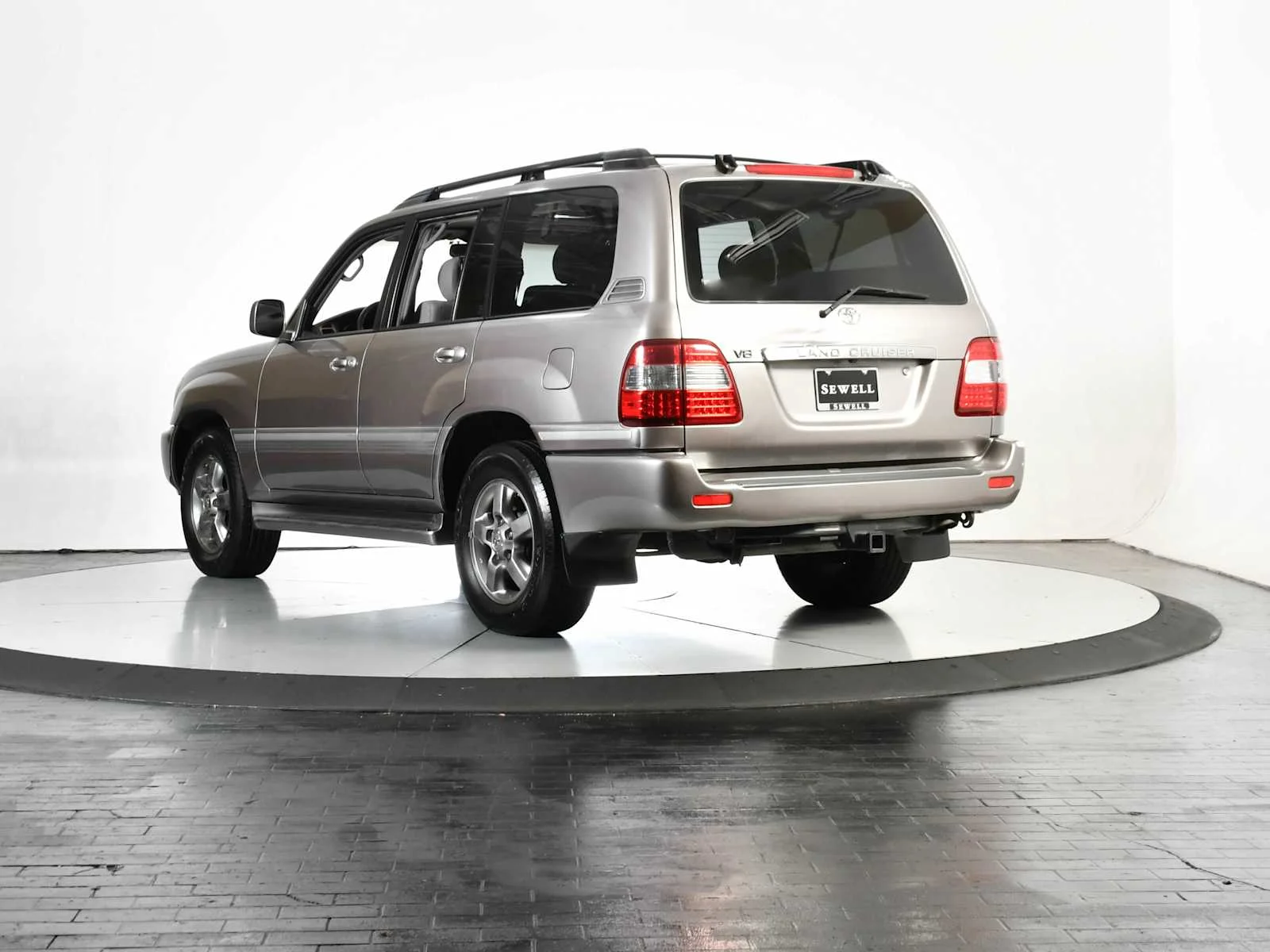 Used 2006 Thunder Cloud Metallic Toyota  image 4