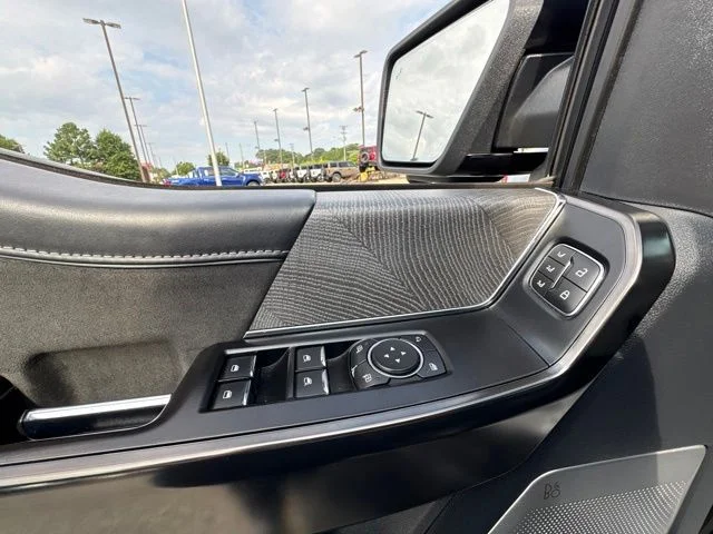 Used 2022 Black Ford Platinum image 12
