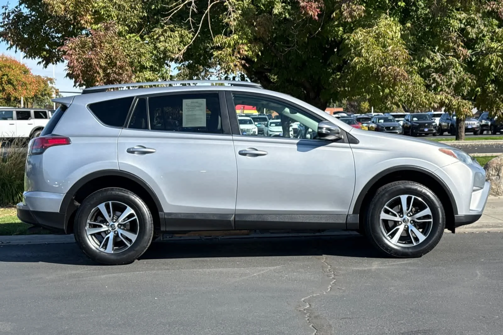 Used 2017 Silver Sky Metallic Toyota XLE image 8