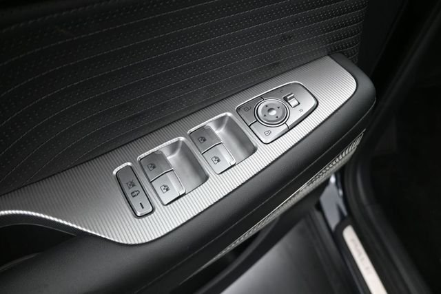 Used 2024 White Hyundai Calligraphy image 13