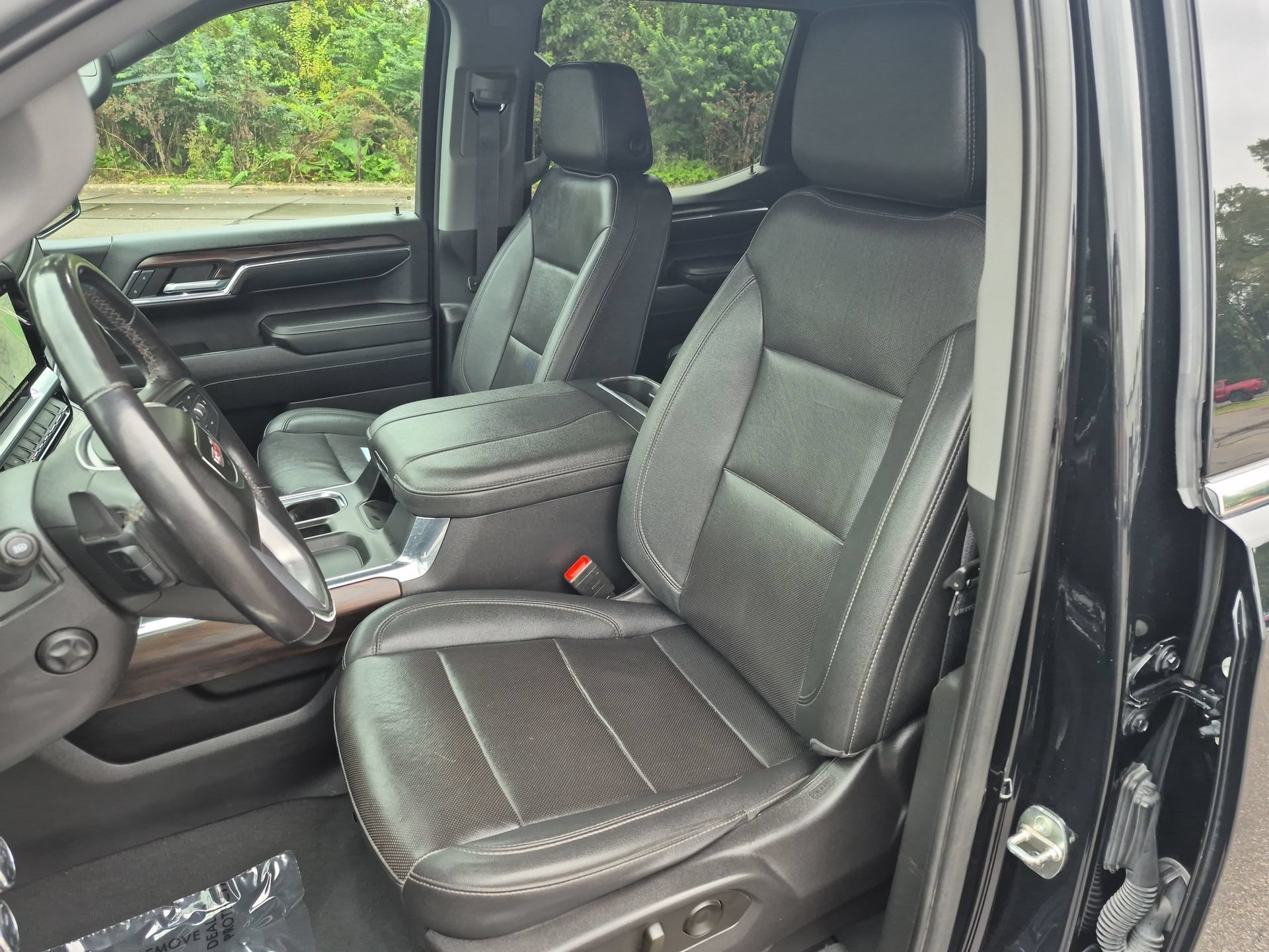 Used 2023 ONYX BLACK GMC SLT image 19