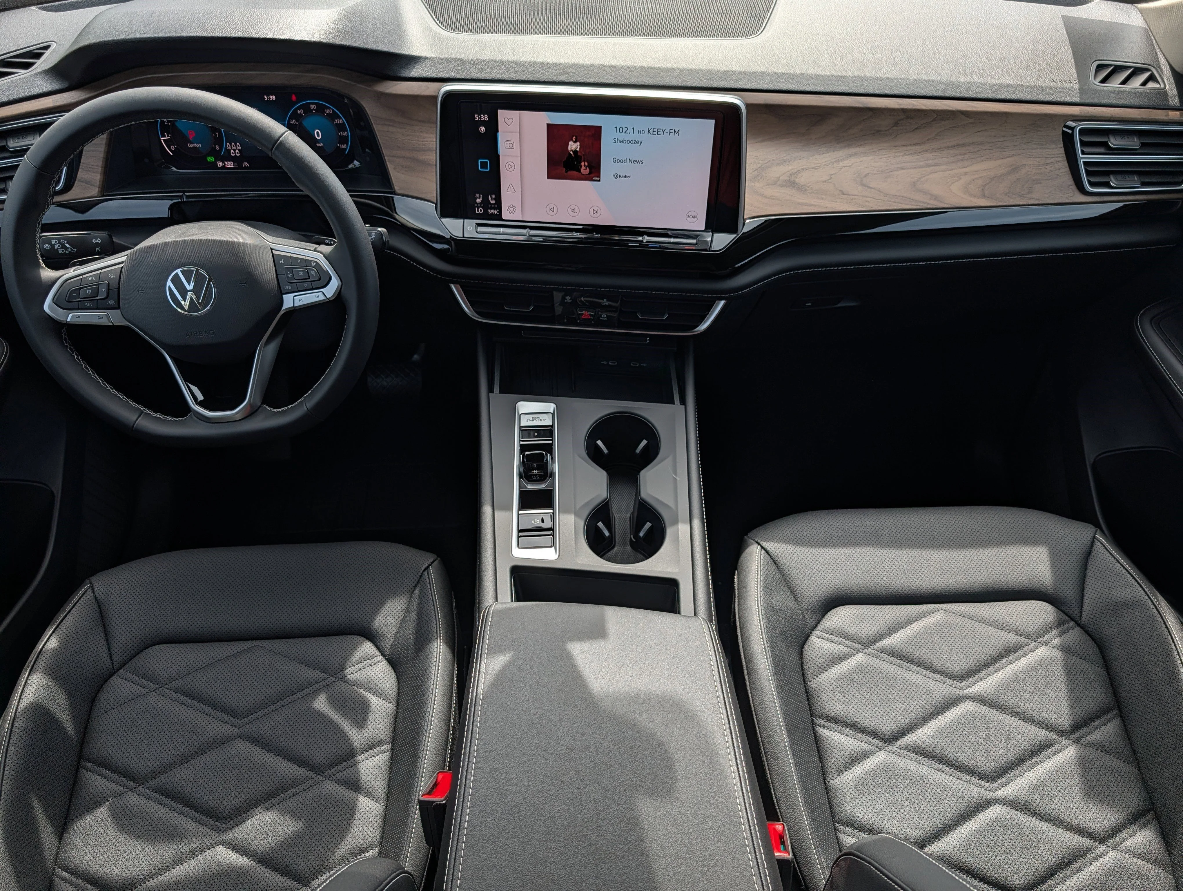 New 2026 Opal White Pearl Volkswagen 2.0T SE image 8