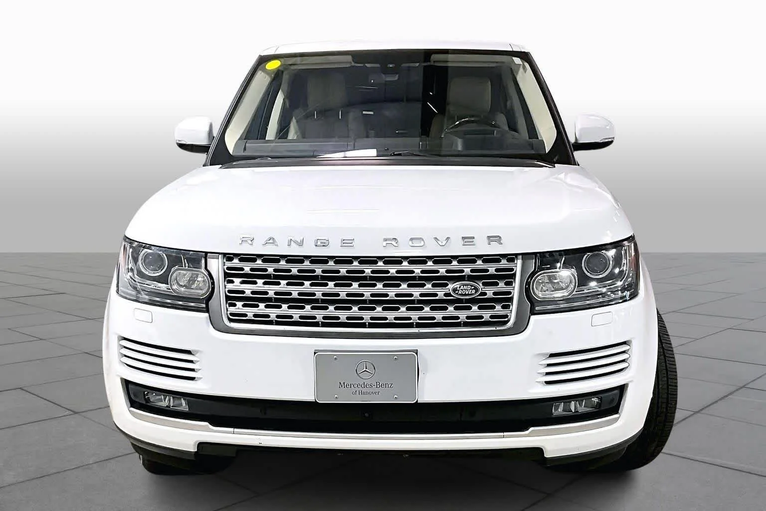 Used 2016 Fuji White Land Rover Supercharged image 4