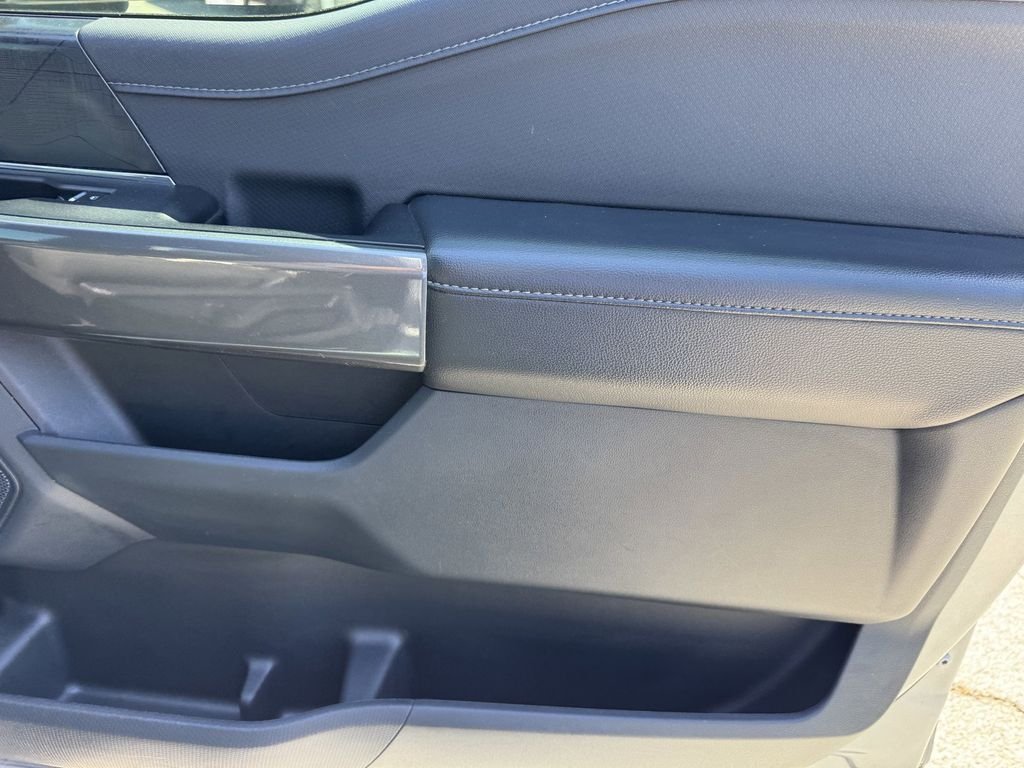 Used 2023 Silver Metallic Ford XLT image 9