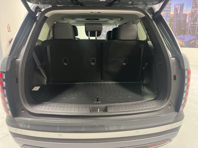 New 2026 Gray Hyundai SEL Premium FWD image 29