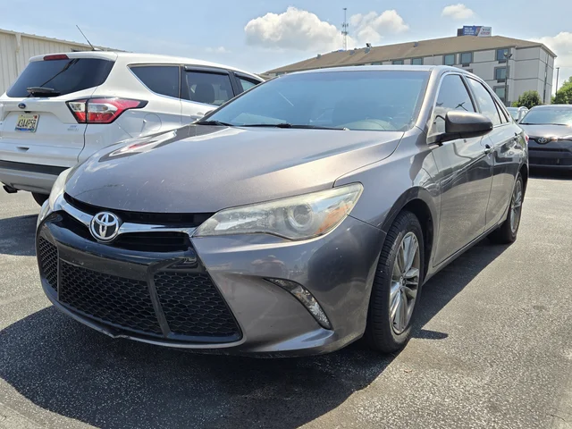 2017 Toyota Camry SE