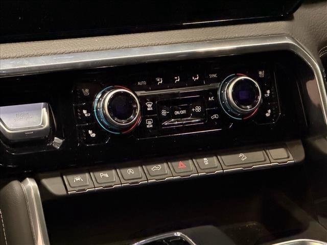 Used 2025 Onyx Black GMC Denali image 14