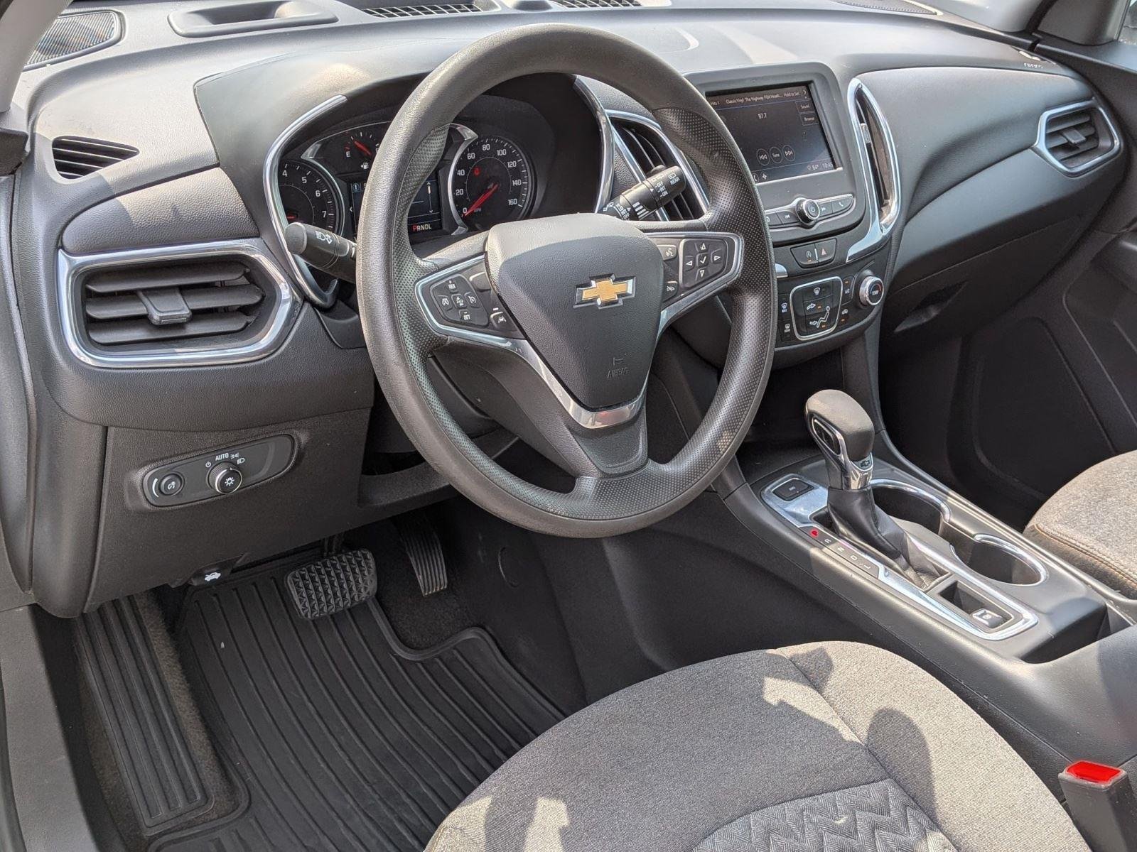 Used 2022 Summit White Chevrolet LT image 10