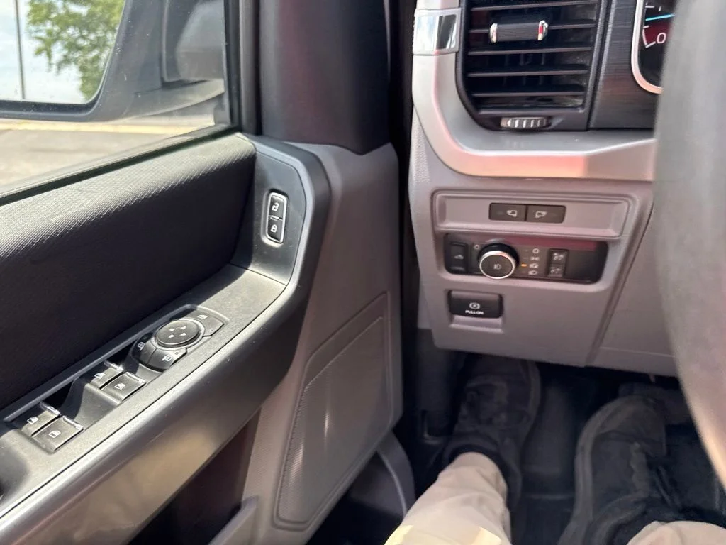 Used 2021 Oxford White Ford XLT image 26
