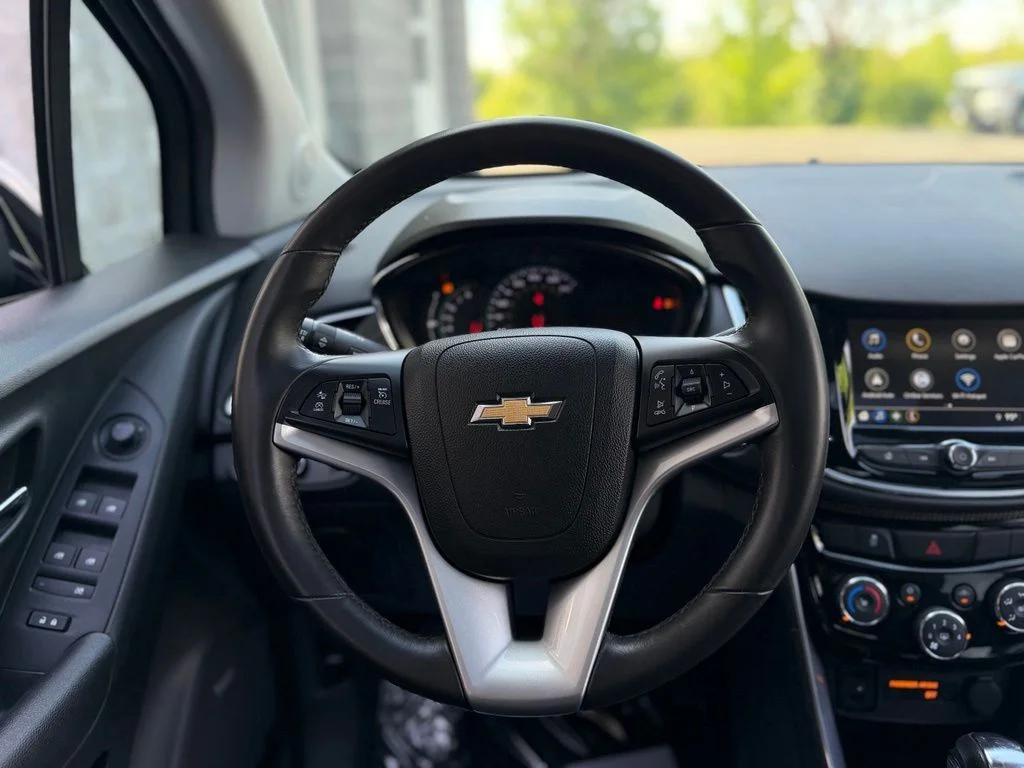 Used 2018 Black Chevrolet Premier image 15