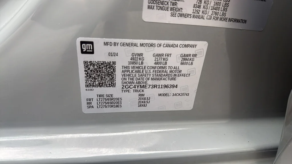Used 2024 Gray Chevrolet Custom image 26