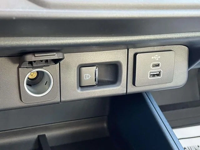 New 2026 Space White Metallic Ford Tremor® image 28