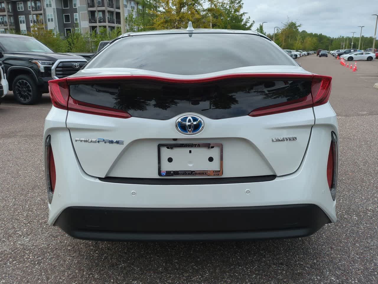 Certified Used 2021 Wind Chill Pearl Toyota Limited image 5
