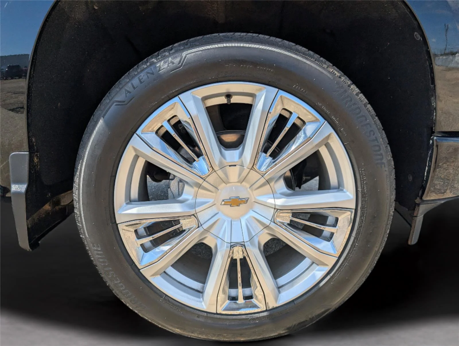 Used 2025 Black Chevrolet High Country image 43