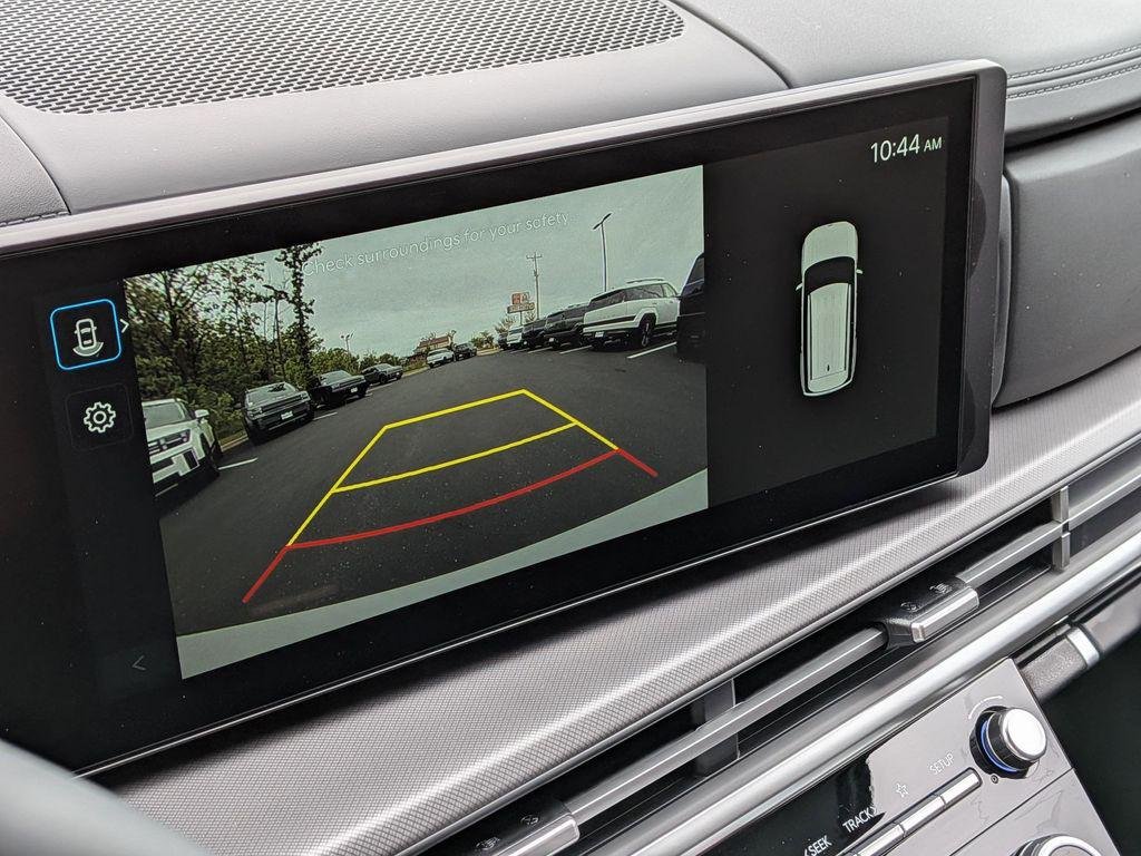 New 2026 White Hyundai SE FWD image 19