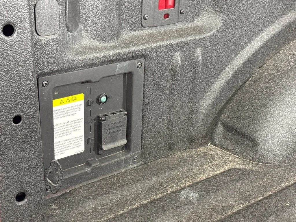Used 2025 Red Ford XLT image 15