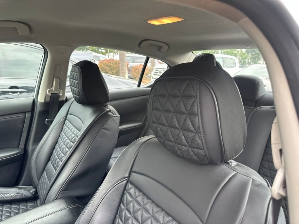 Used 2021 Silver Nissan SV image 2