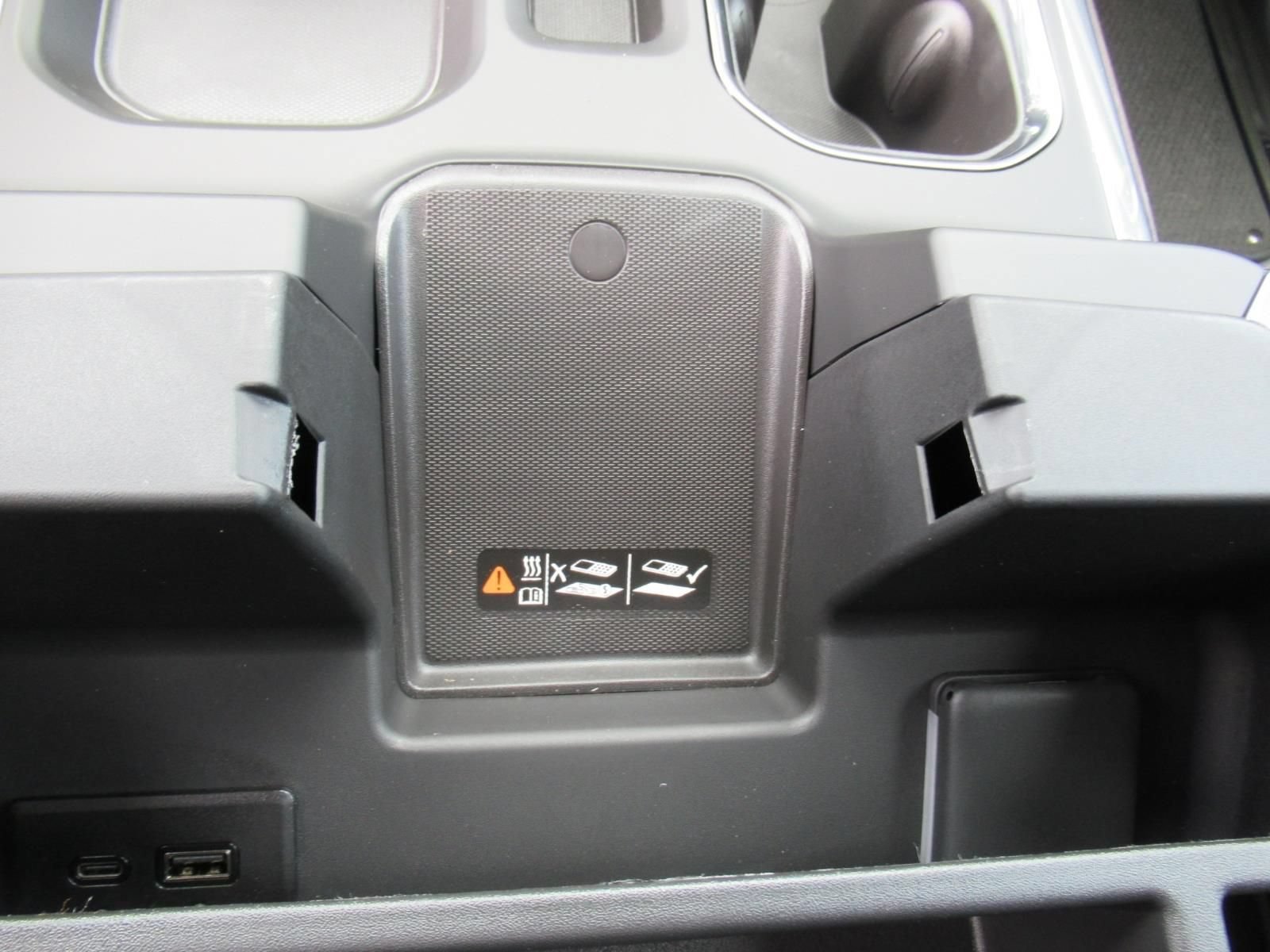 2026 GMC Sierra 1500 SLT - Photo 22