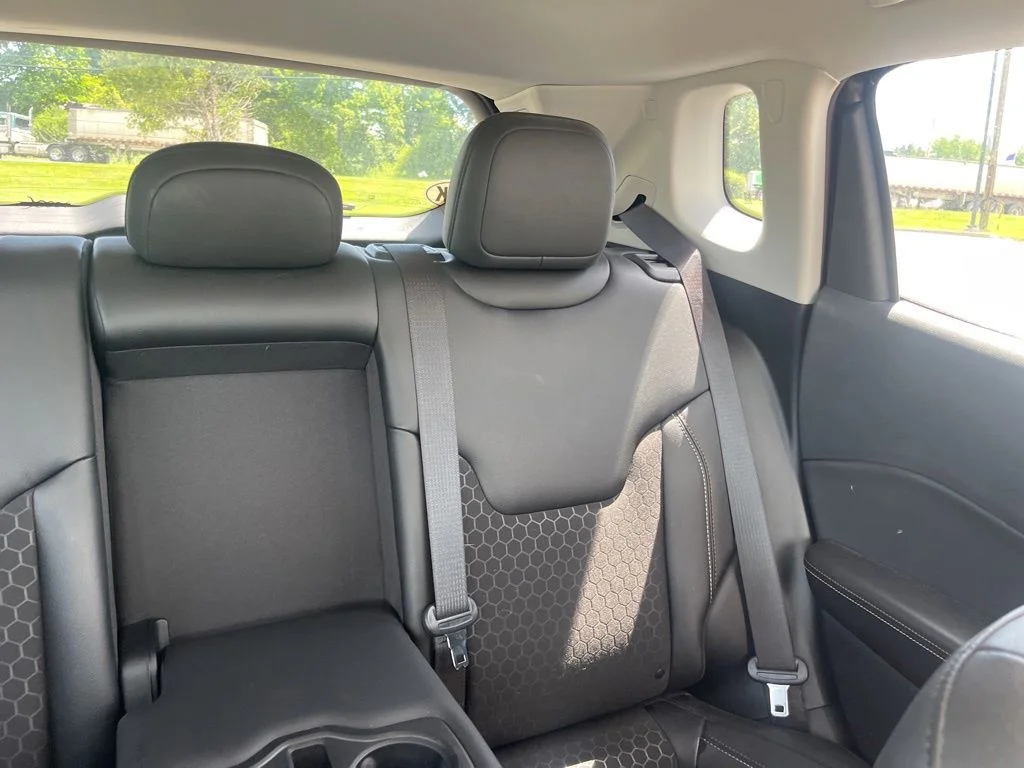 Used 2021 Gray Jeep Latitude image 16