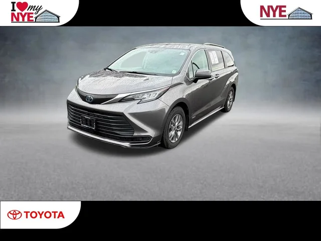 2021 Toyota Sienna LE