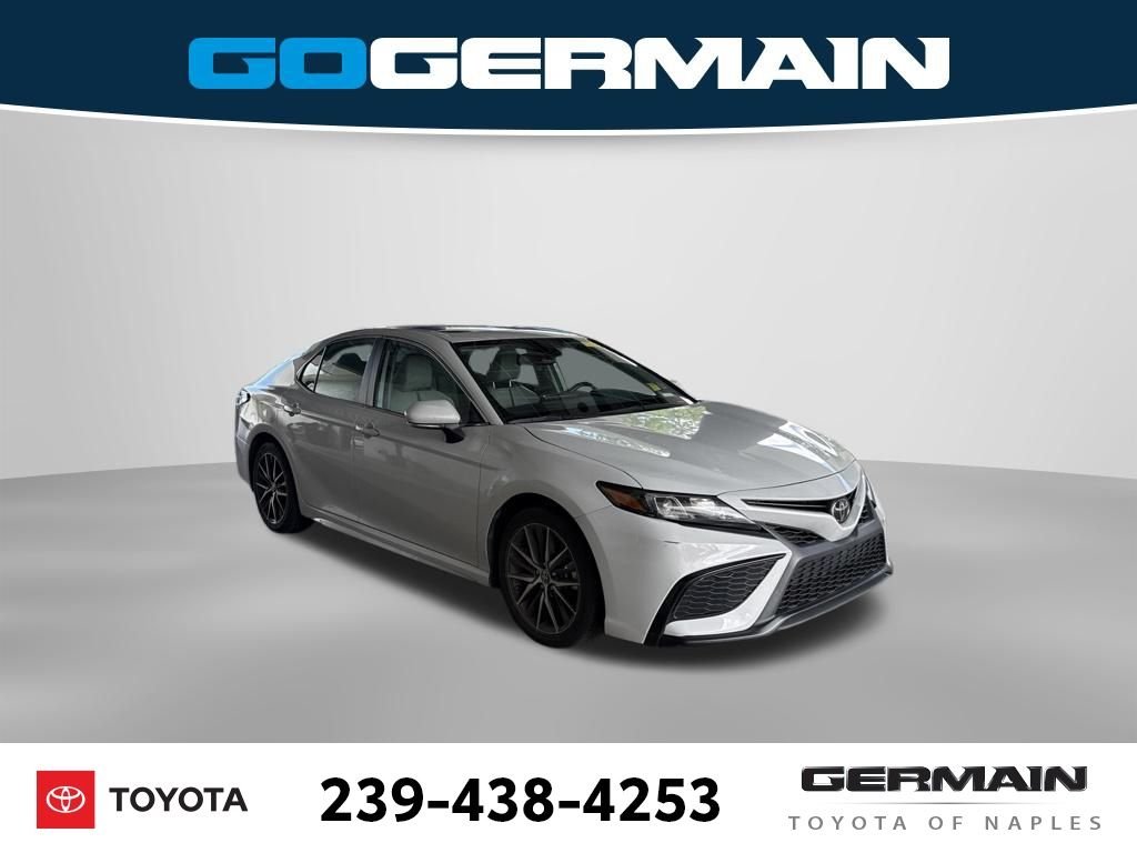 Used 2023 White Toyota SE image 11