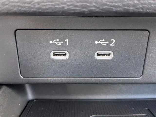 2025 Mitsubishi Outlander SE - Photo 21
