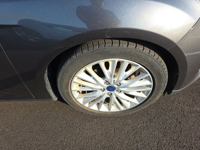 Used 2017 Magnetic Ford Titanium image 9