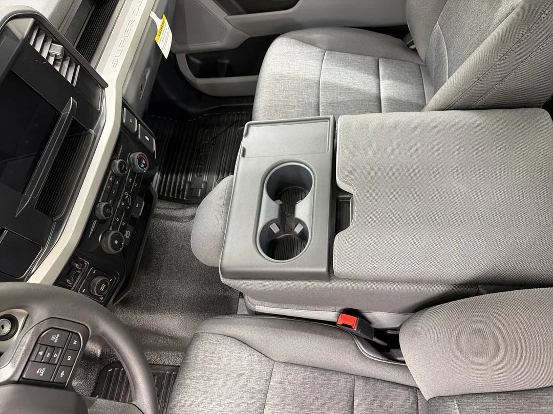 New 2026 Oxford White Ford F-350® XL image 19