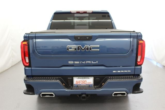 Used 2025 Blue GMC Denali Ultimate image 8