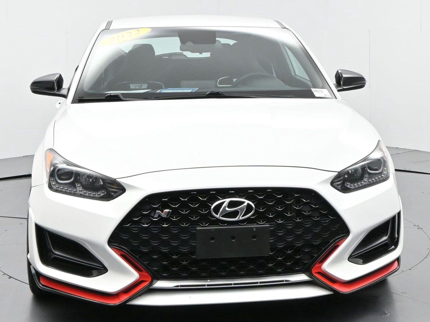 Used 2022 Lunar White Hyundai Base image 2