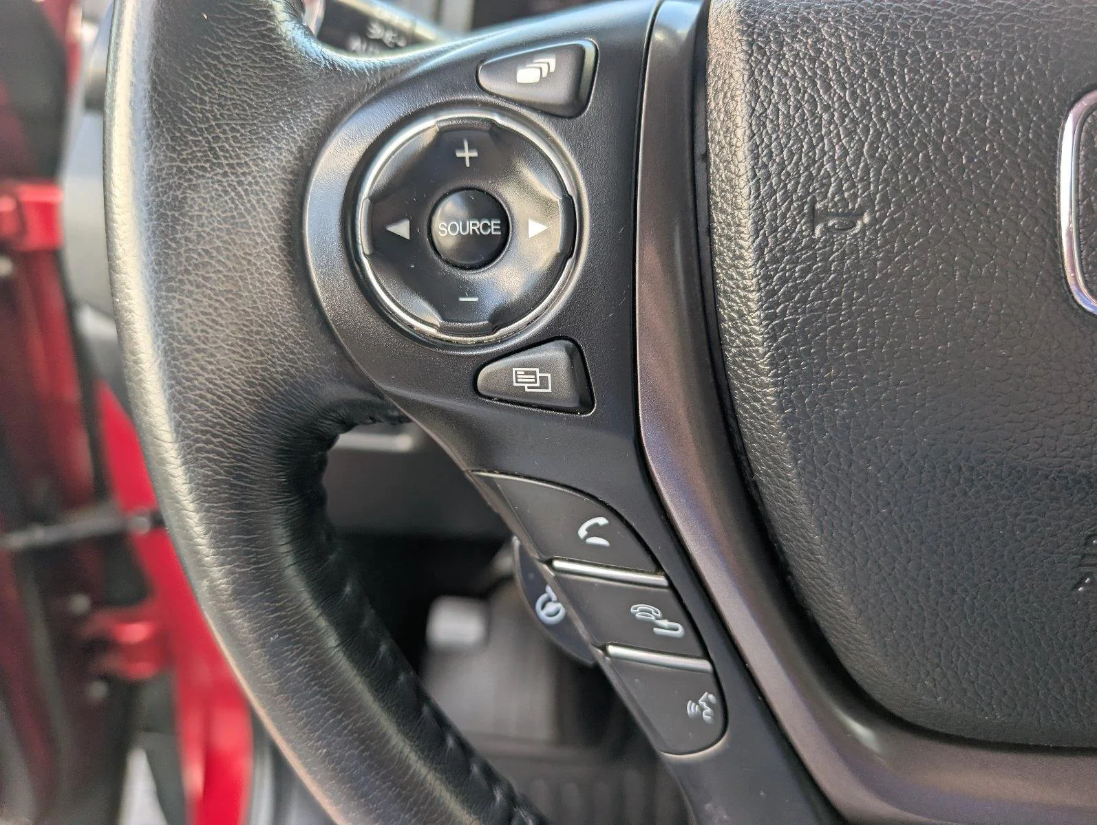 Used 2022 Radiant Red Metallic II Honda RTL-E image 25