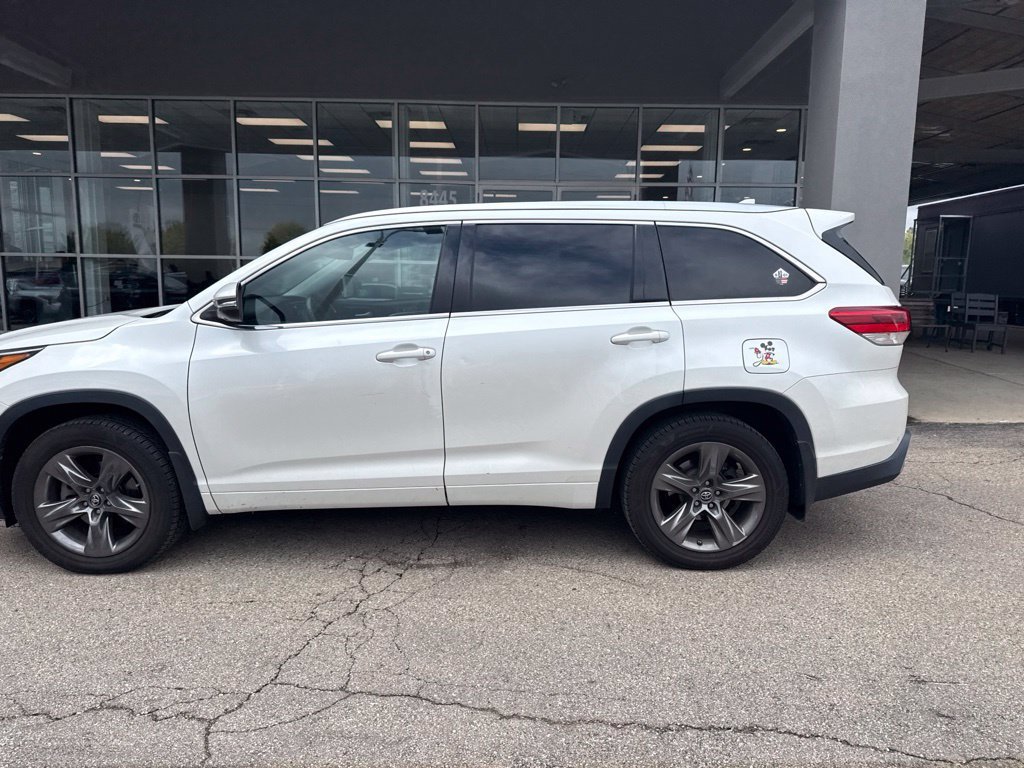 Certified Used 2017 Blizzard Pearl Toyota Limited Platinum image 10