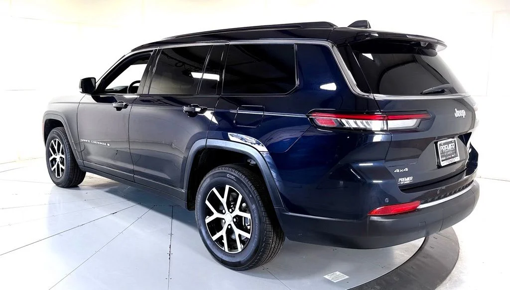 Used 2024 Black Jeep Limited image 6