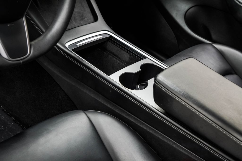 Used 2022 Black Tesla Long Range image 21