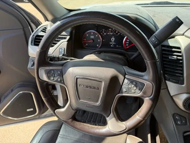 Used 2016 WHITE FROST TRICOAT GMC Denali image 13