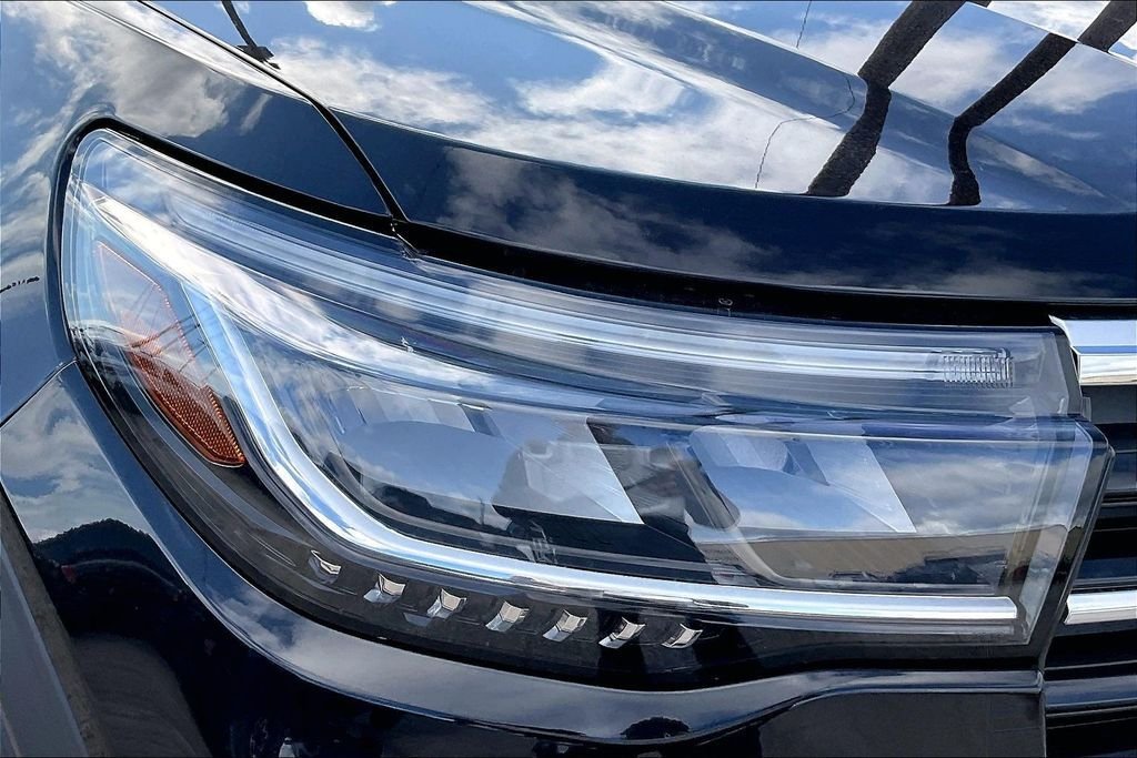 New 2026 Agate Black Metallic Ford Active image 24