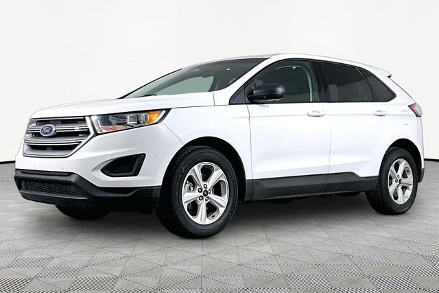 Used 2017 White Ford SE image 1