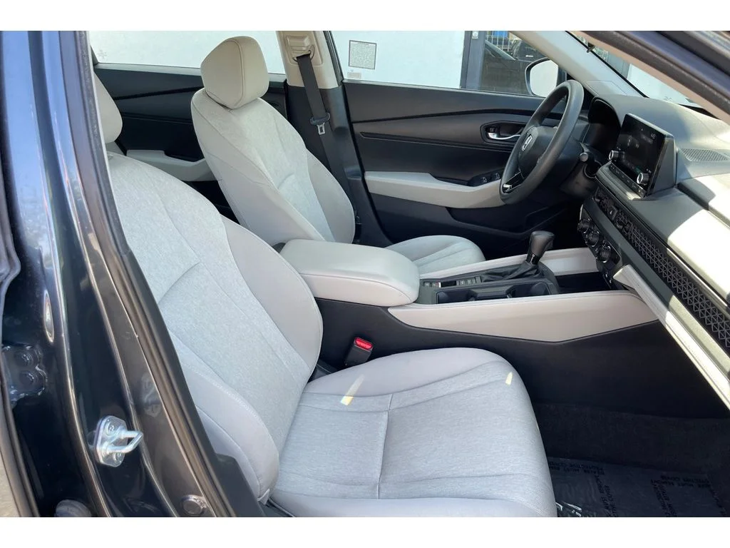 Used 2024 Meteorite Gray Metallic Honda LX image 17