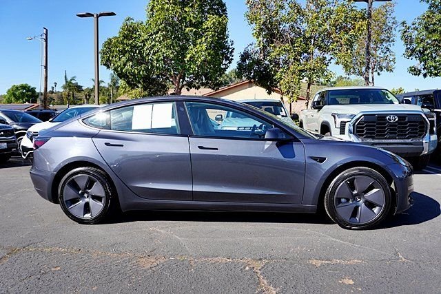 Used 2023  Tesla Base image 6