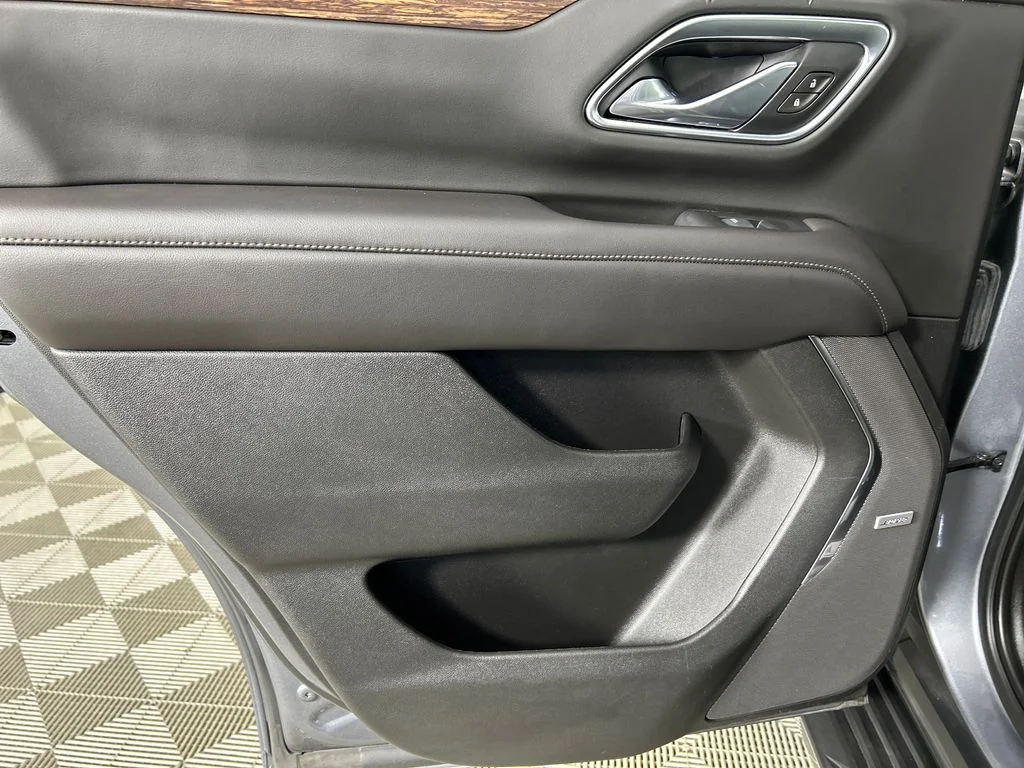 Used 2021 Gray Chevrolet High Country image 16