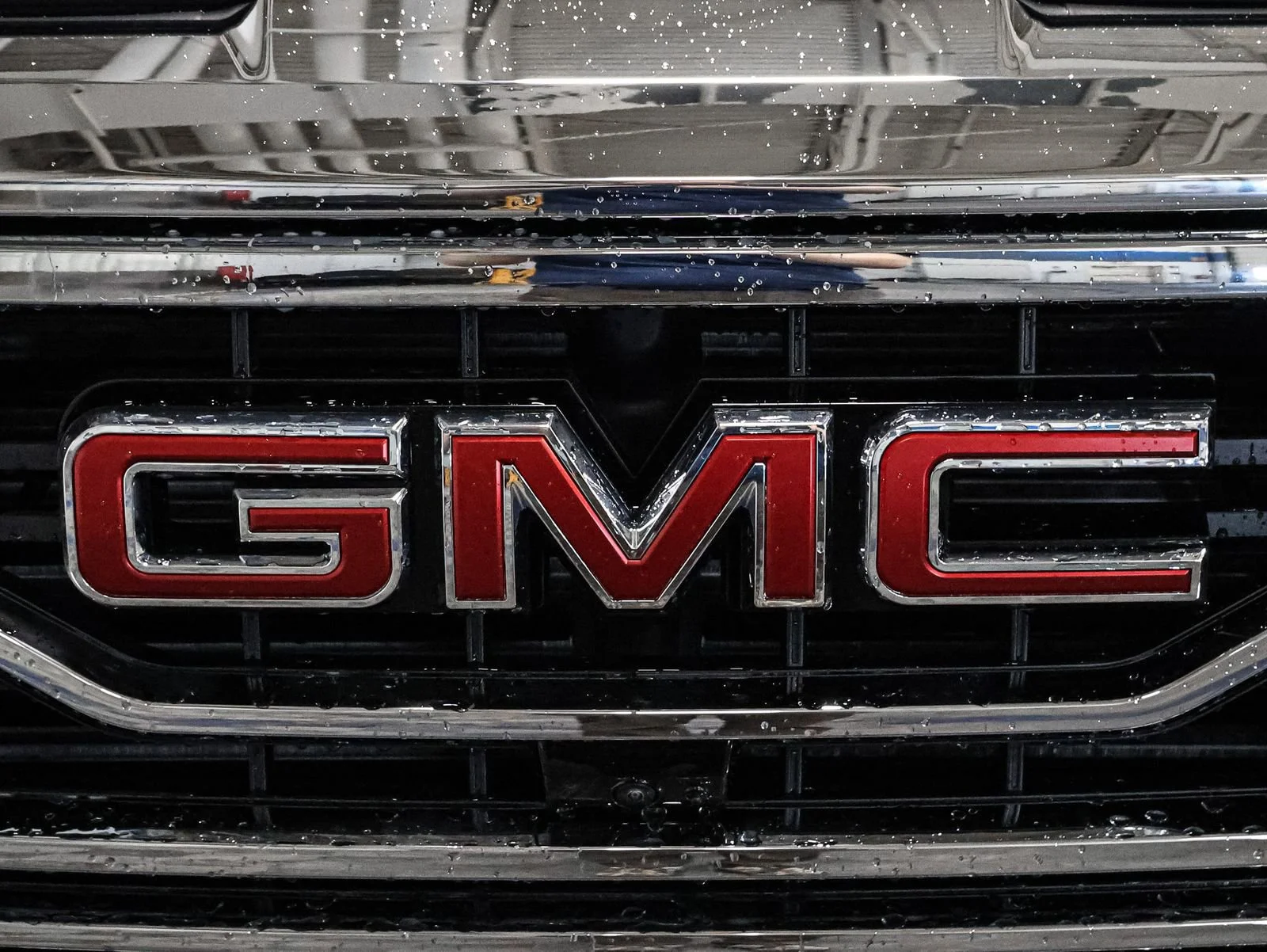 2026 GMC Sierra 1500 SLT - Photo 13