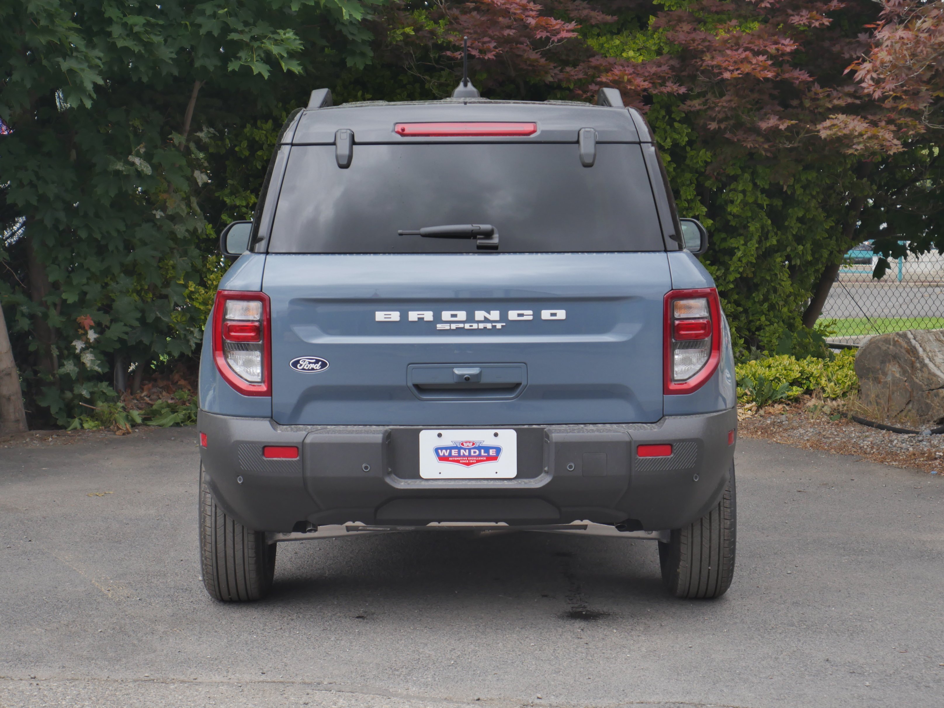 New 2026 Azure Gray Metallic Tri-Coat Ford Outer Banks® image 23