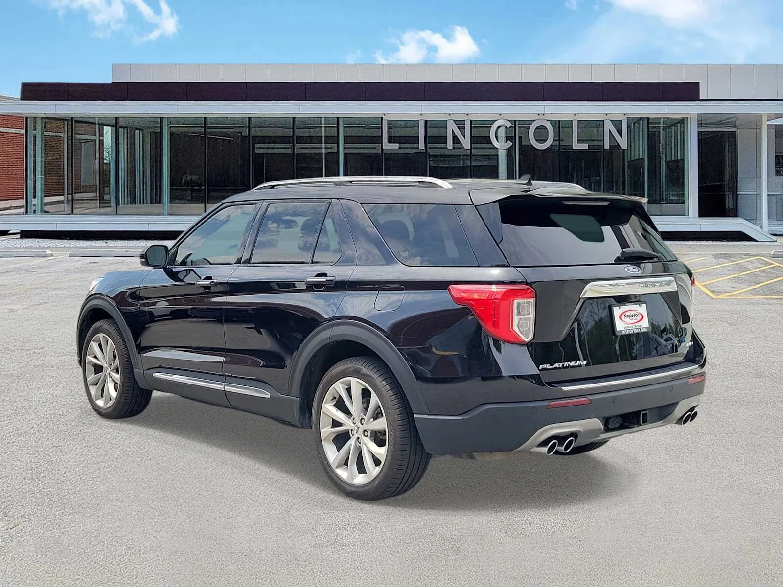 Used 2023 Black Ford Platinum image 4