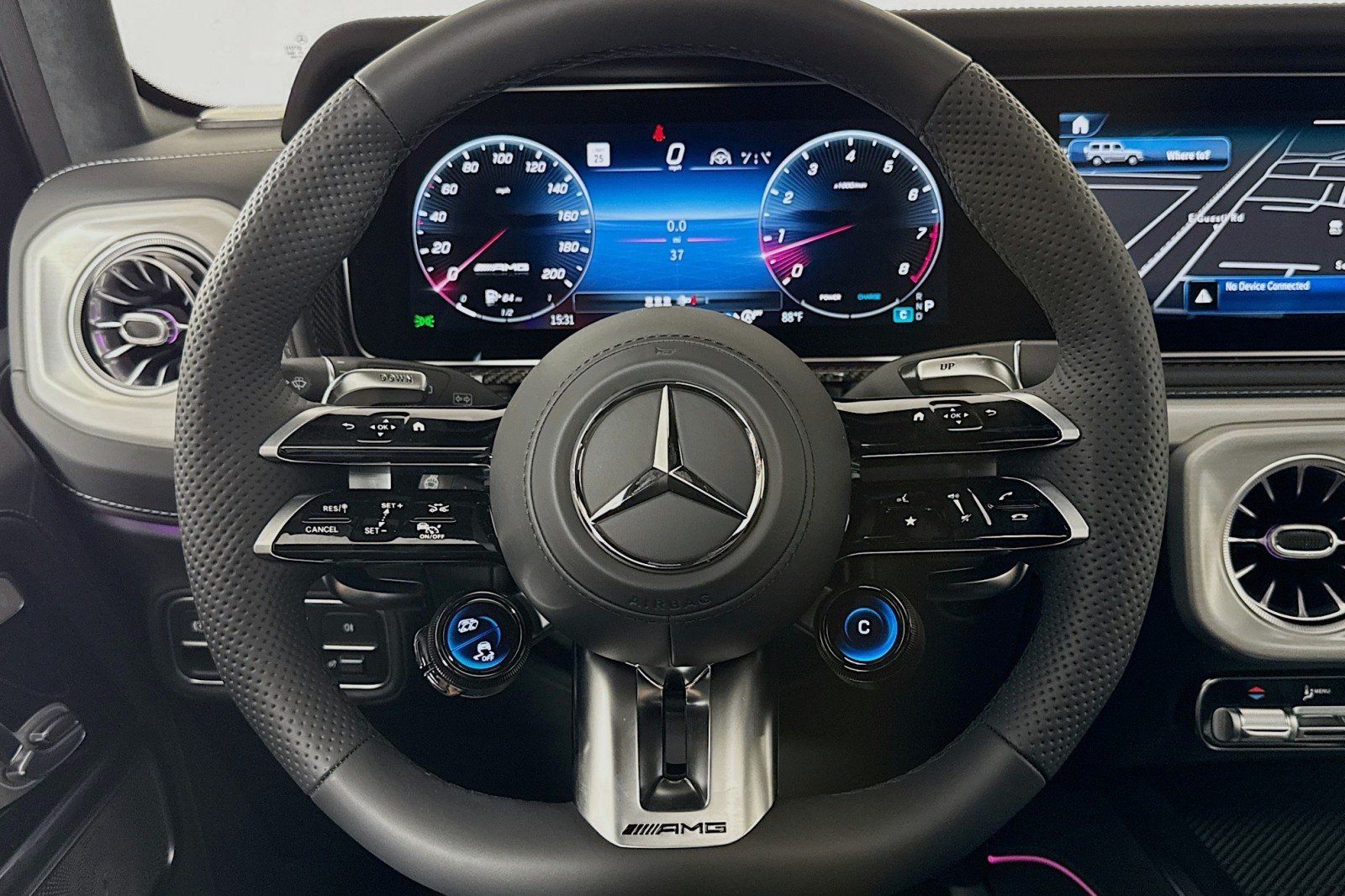 Certified Used 2025 MANUFAKTUR Night Black magno Mercedes-Benz AMG® G 63 image 18