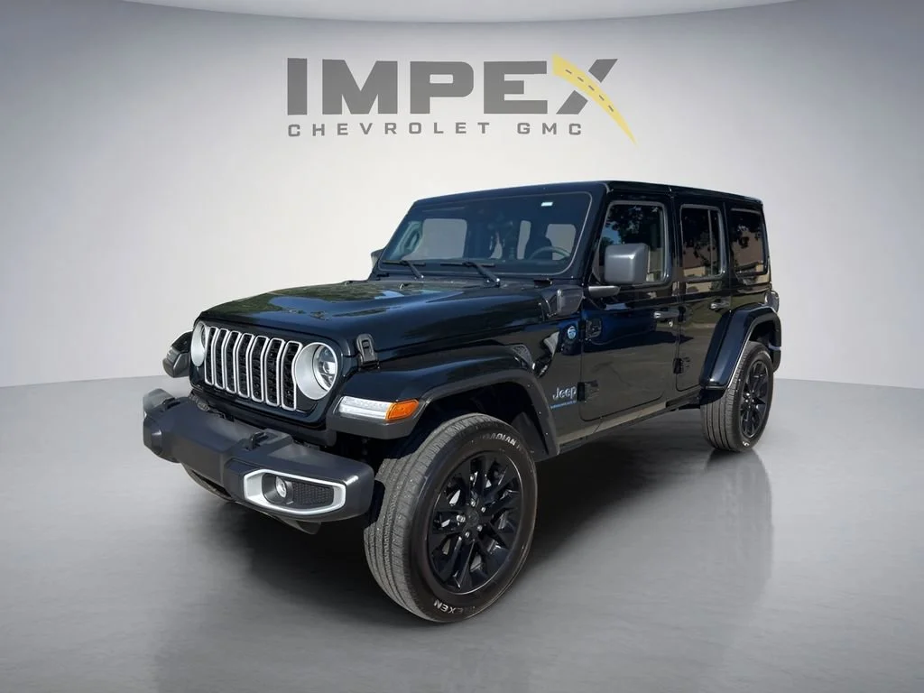 Used 2025 Black Jeep Sahara image 1