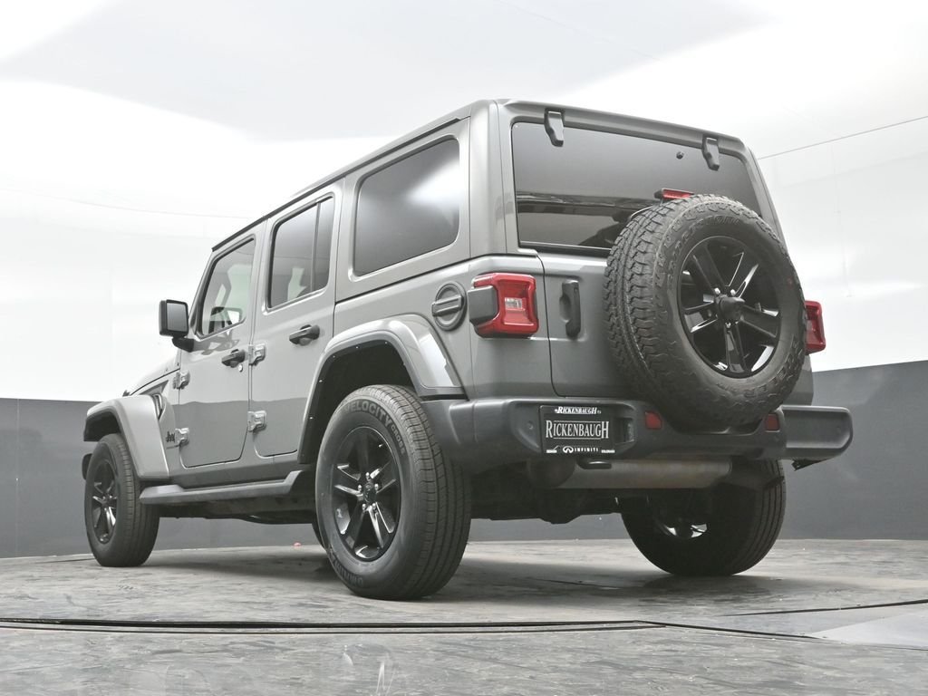 Used 2023 Gray Jeep Altitude image 29