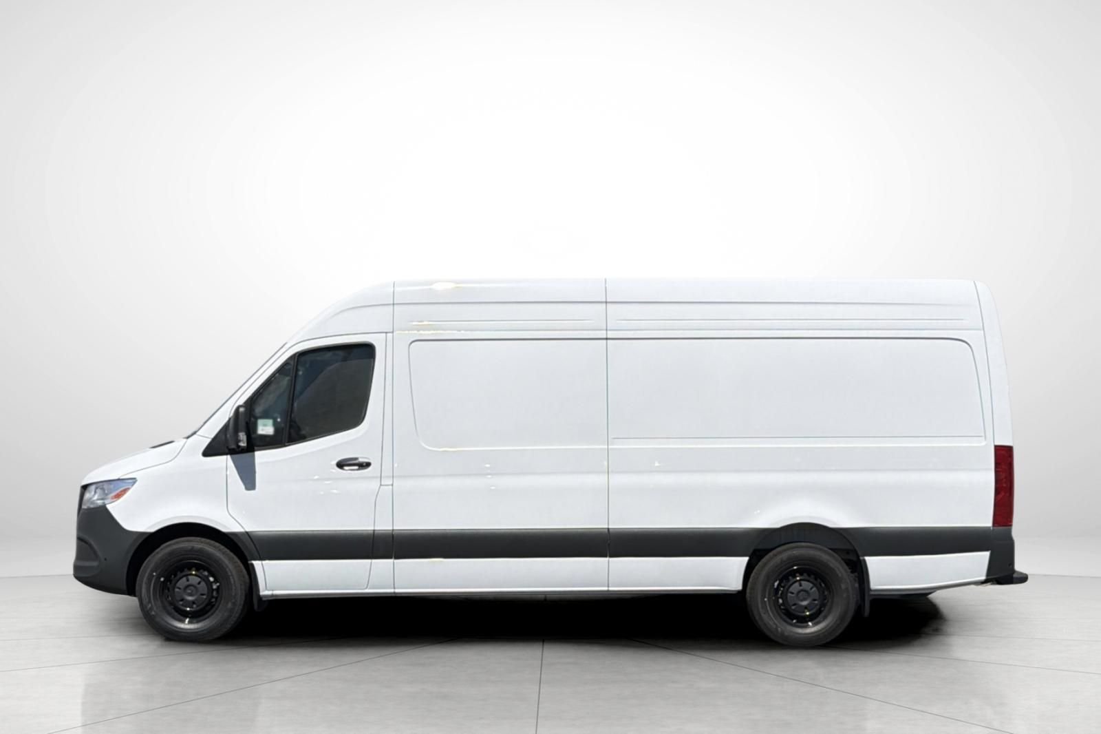 New 2026 Arctic White Mercedes-Benz Cargo 170 WB image 26