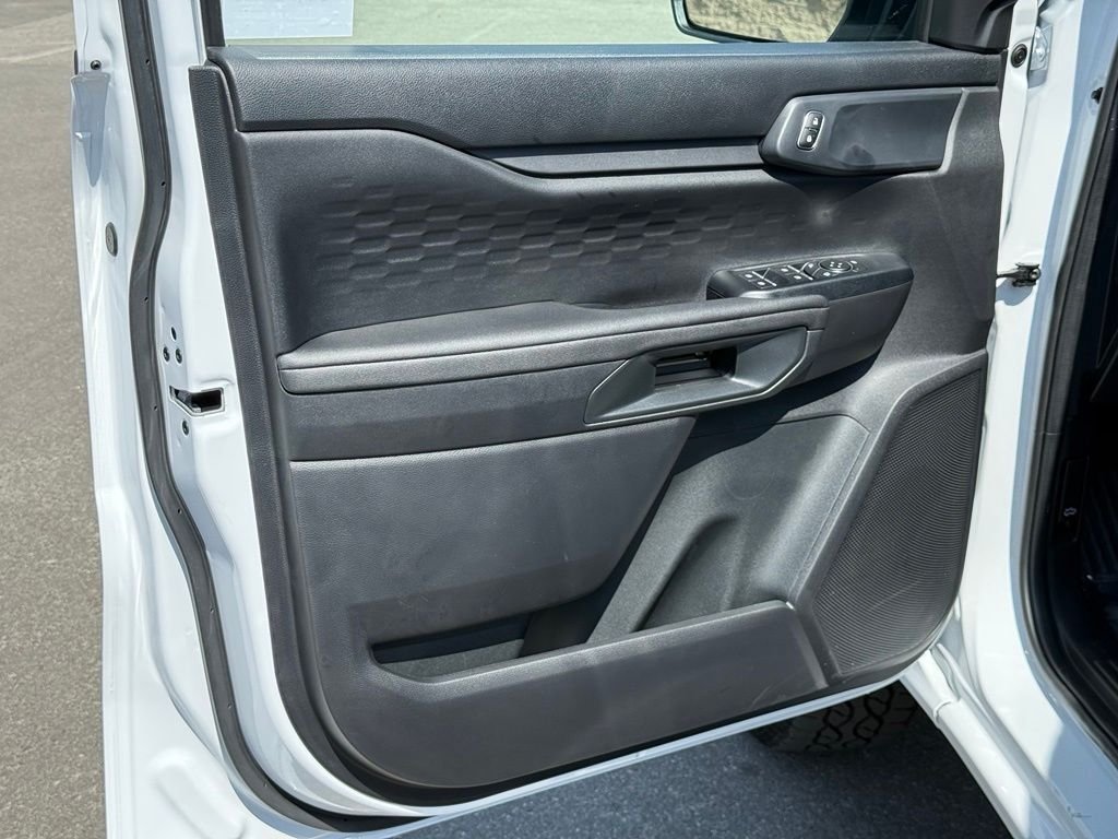 New 2026 Oxford White Ford XL image 14