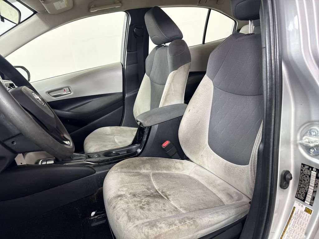 Used 2021 Silver Toyota LE image 17